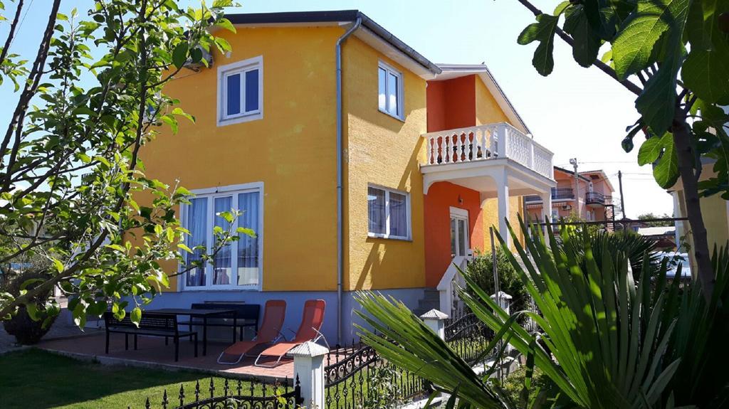 פורץ Radmani Apartments מראה חיצוני תמונה